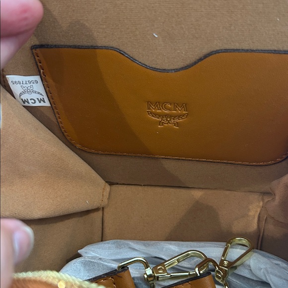 BOX BAG - Picture 4 of 7